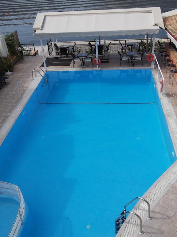 Stella 'S Sea Front Apartments Yénion 外观 照片