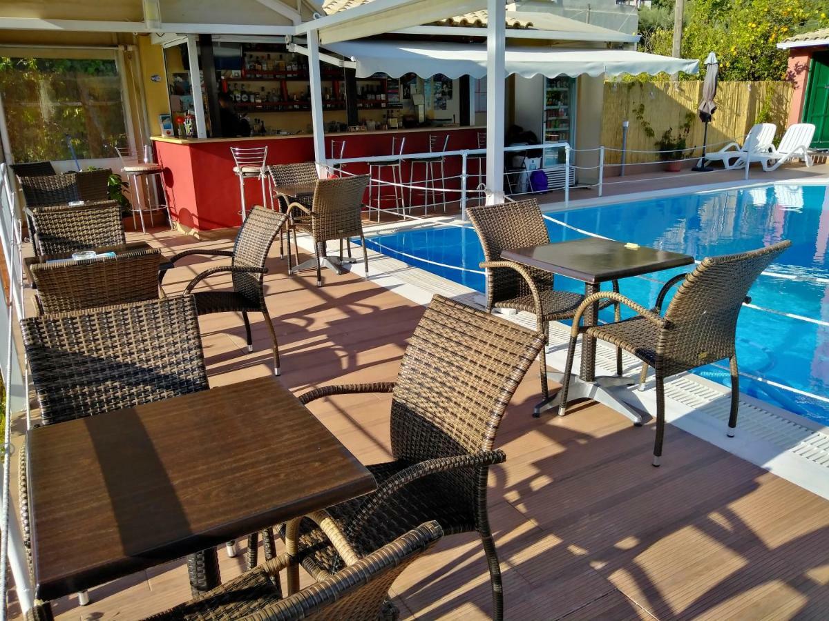 Stella 'S Sea Front Apartments Yénion 外观 照片