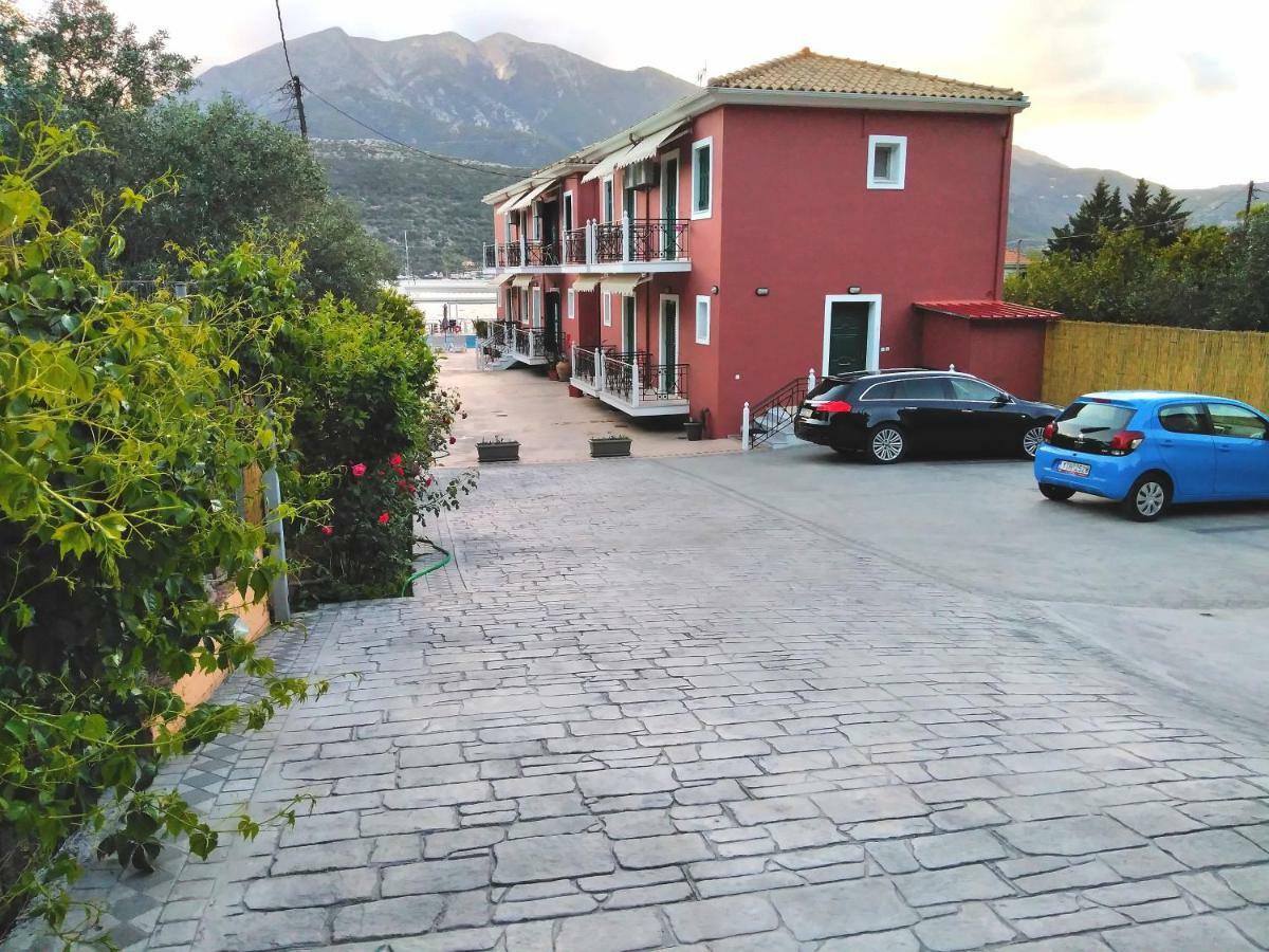 Stella 'S Sea Front Apartments Yénion 外观 照片