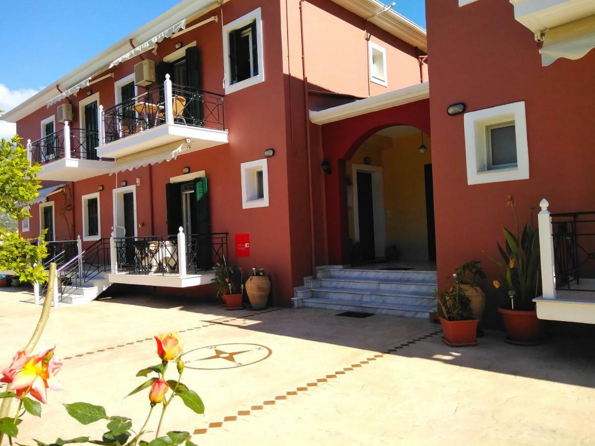 Stella 'S Sea Front Apartments Yénion 外观 照片